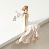 Сувенир Девушка с шарфом. Ветер, сидит, 15,5х7х19 см, полистоун, 9759361 Сувенир Девушка с шарфом. Ветер, сидит, 15,5х7х19 см, полистоун, 9759361