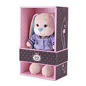  Мягкая игрушка Jack&amp;Lin, Зайчик Жак в джинсовом бомбере, 20 см, в коробке 