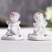 Сувенир Ангелок сидит на сердце, 3,5х3х4 см, полистоун , 906849 Сувенир Ангелок сидит на сердце, 3,5х3х4 см, полистоун , 906849