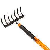 Грабли Finland light стальные, 7 зубьев, алюминиевый черенок 2336 Грабли Finland light стальные, 7 зубьев, алюминиевый черенок 2336