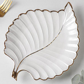 Блюдо керамическое сервировочное «Рапсодия. Лист», цвет белый 6951364 Блюдо керамическое сервировочное «Рапсодия. Лист», цвет белый 6951364