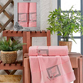 Комплект полотенец в коробке MERZUKA махровые 2 шт.CLASSY (розовый) Комплект полотенец в коробке MERZUKA махровые 2 шт.CLASSY (розовый)