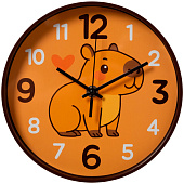 Часы настенные круг d=19,5см, корпус коричневый " Капибара" Часы настенные круг d=19,5см, корпус коричневый " Капибара"