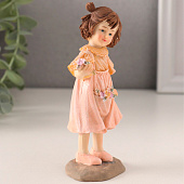 Фигурка полистоун «Малышка в платье с цветами в кармашке», 6.5?4?12.5 см Фигурка полистоун «Малышка в платье с цветами в кармашке», 6.5?4?12.5 см