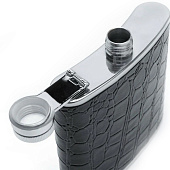 Подарочный набор Черный крокодил 4 в 1: фляжка 180 мл, воронка, 2 рюмки 238560 Подарочный набор Черный крокодил 4 в 1: фляжка 180 мл, воронка, 2 рюмки 238560