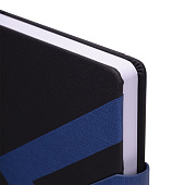  Ежедневник А5 недатированный 138x213мм BRAUBERG Waves под кожу, застежка, 160л, чёрный-синий, 114453 