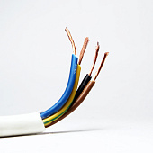 Провод ПВС 4х2.5 (на отрез) Провод ПВС 4х2.5 (на отрез)