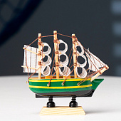 Корабль сувенирный малый «Аркхем», борта зелёные с жёлтой полосой, паруса белые, 3х10х10 см, 266828 Корабль сувенирный малый «Аркхем», борта зелёные с жёлтой полосой, паруса белые, 3х10х10 см, 266828