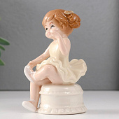 Сувенир керамика "Малышка-балерина в жёлтом платье, на пуфике" 5,8х5,7х10 см 9720766 Сувенир керамика "Малышка-балерина в жёлтом платье, на пуфике" 5,8х5,7х10 см 9720766