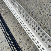 Профиль ПВХ углов. штукатур. перфорир. L3м /Лига Профиль ПВХ углов. штукатур. перфорир. L3м /Лига