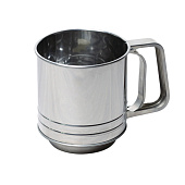 Кружка-сито O10х10см для муки с одинарным ситовым дном из нержавеющей стали /7783 Кружка-сито O10х10см для муки с одинарным ситовым дном из нержавеющей стали /7783