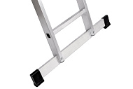Лестница алюминиевая 3х12 ступеней, трехсекционная, макс. нагр. 150кг. Лестница алюминиевая 3х12 ступеней, трехсекционная, макс. нагр. 150кг.