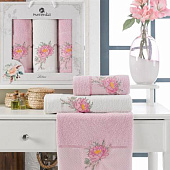 Комплект полотенец в коробке MERZUKA махровые 3 шт. LOTUS (сиреневый) Комплект полотенец в коробке MERZUKA махровые 3 шт. LOTUS (сиреневый)