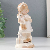 Сувенир керамика "Девочка в платьице, держит мягкого медведя" 5,5х5х12,5 см 9720769 Сувенир керамика "Девочка в платьице, держит мягкого медведя" 5,5х5х12,5 см 9720769