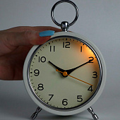  Будильник настольный Снежный с подсветкой d-11 см 9272730 