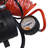 Компрессор AGR-35L 35л/мин 180W 12V 10Атм, с насадками, Агрессор с фонарем Компрессор AGR-35L 35л/мин 180W 12V 10Атм, с насадками, Агрессор с фонарем