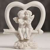 Сувенир Ангелочки в сердце, 6х5,5х3 см, полистоун, 162008 Сувенир Ангелочки в сердце, 6х5,5х3 см, полистоун, 162008
