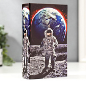  Сейф-книга Космонавт на луне, дерево, кожзам, 21х13х5 см, 4822225 