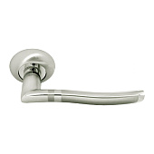  Ручка дверная RUCETTI RAP3 SN/CP бел.никель/хром 