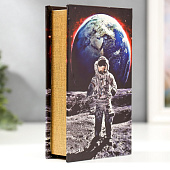  Сейф-книга Космонавт на луне, дерево, кожзам, 21х13х5 см, 4822225 