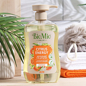  Гель для душа BioMio BIO SHOWER GEL Апельсин и бергамот 650 мл 