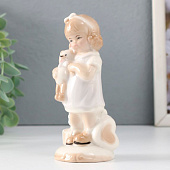 Сувенир керамика "Девочка в платьице, держит мягкого медведя" 5,5х5х12,5 см 9720769 Сувенир керамика "Девочка в платьице, держит мягкого медведя" 5,5х5х12,5 см 9720769