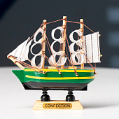 Корабль сувенирный малый «Аркхем», борта зелёные с жёлтой полосой, паруса белые, 3х10х10 см, 266828 Корабль сувенирный малый «Аркхем», борта зелёные с жёлтой полосой, паруса белые, 3х10х10 см, 266828