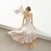 Сувенир Девушка с шарфом. Ветер, сидит, 15,5х7х19 см, полистоун, 9759361 Сувенир Девушка с шарфом. Ветер, сидит, 15,5х7х19 см, полистоун, 9759361