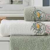 Комплект полотенец в коробке MERZUKA махровые 3 шт. LOTUS (зелёный) Комплект полотенец в коробке MERZUKA махровые 3 шт. LOTUS (зелёный)